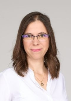 Perticsné Kácsor Andrea