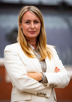 Dr. Ballester-Bólya Boglárka