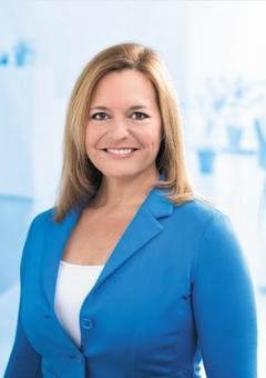 Dr. Vitályos Eszter